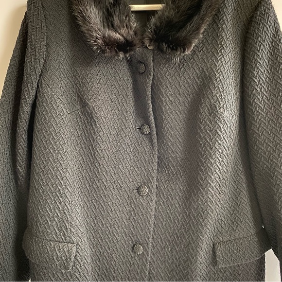 Stunning Women’s 1950’s Large Wool ButtonUp Jacket - Picture 4 of 8